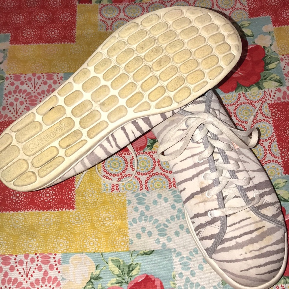 Stripped Reebok!! - Picture 3 of 4